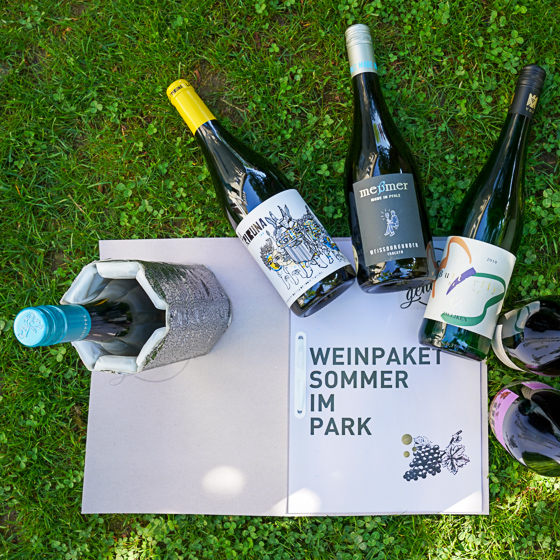Sommer im Park - 6 Flaschen 0,75 ltr. plus Kühlmanschette Sommer im Park - 6 Flaschen 0,75 ltr. plus Kühlmanschette